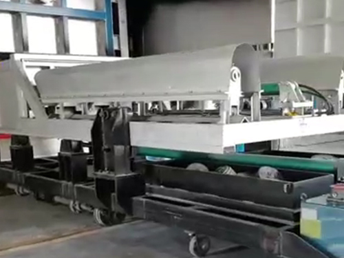Línea de colada de tochos de aluminio de 10 toneladas con sistema de carga automática en los Emiratos Árabes Unidos