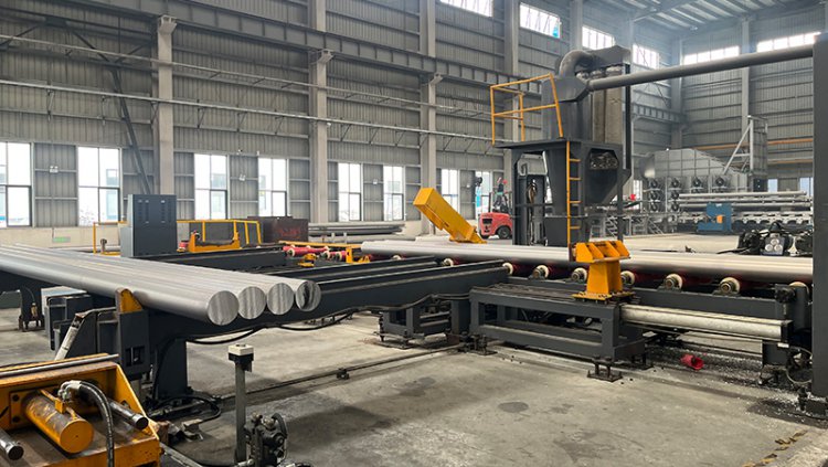 Sierra circular automática para tochos de aluminio
